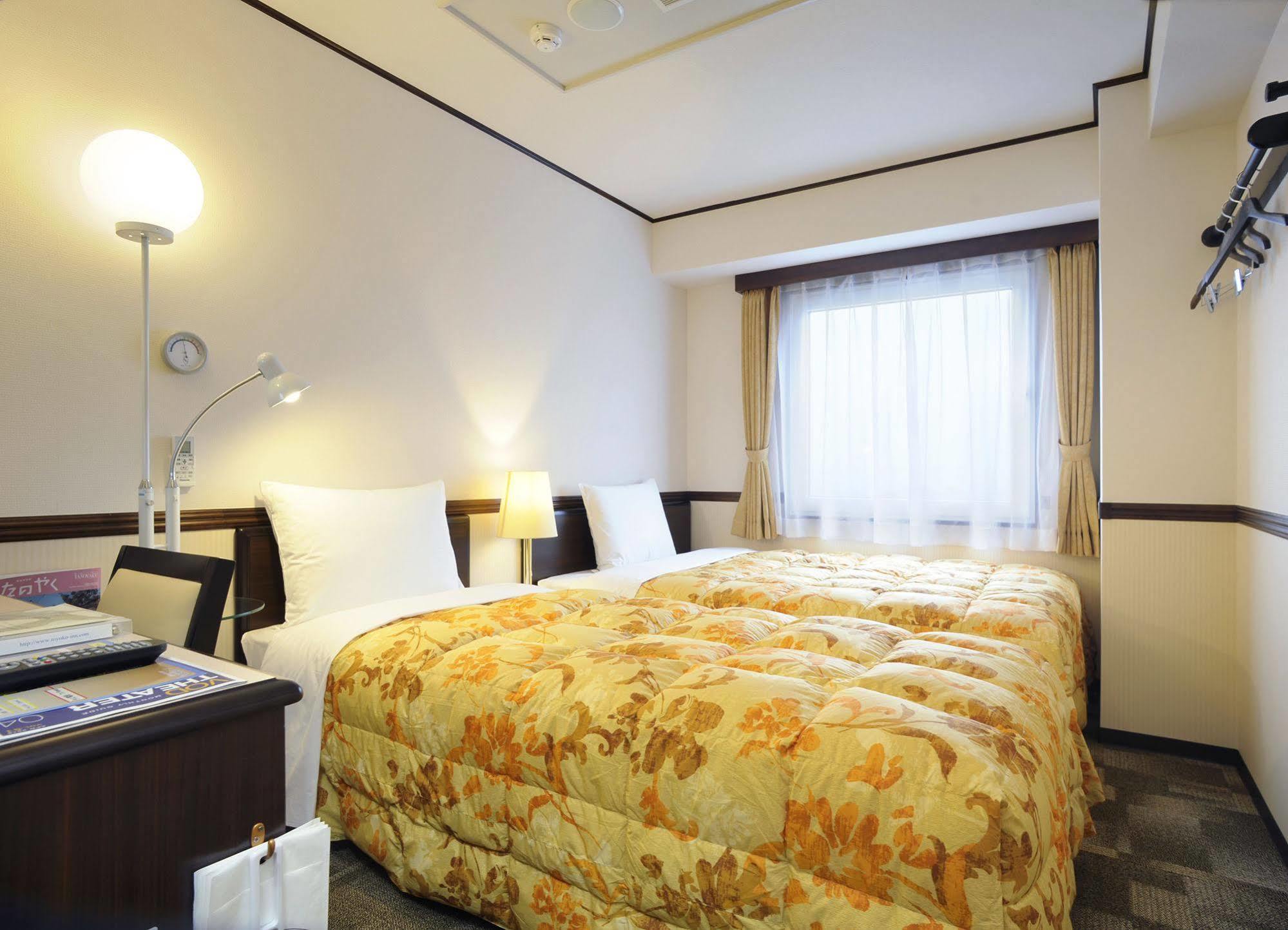Toyoko Inn Takasaki Eki Nishi Guchi No 2 Exteriér fotografie